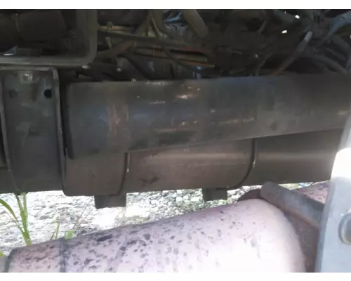 FREIGHTLINER M2 106 AIR TANK