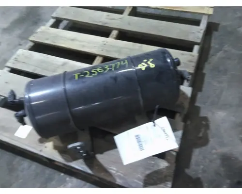 FREIGHTLINER M2 106 AIR TANK