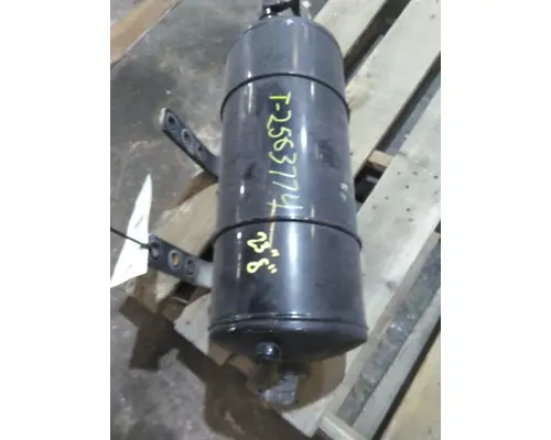 FREIGHTLINER M2 106 AIR TANK