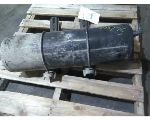FREIGHTLINER M2 106 AIR TANK