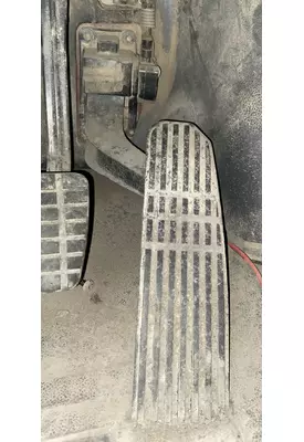 FREIGHTLINER M2 106 Accelerator Pedal