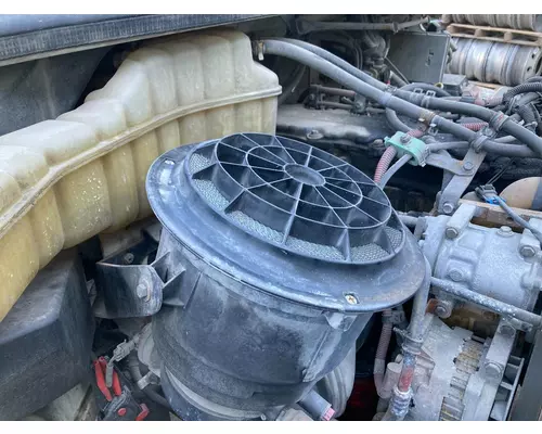FREIGHTLINER M2-106 Air Cleaner