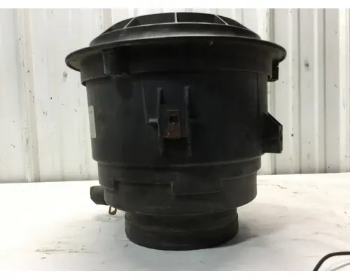 FREIGHTLINER M2-106 Air Cleaner