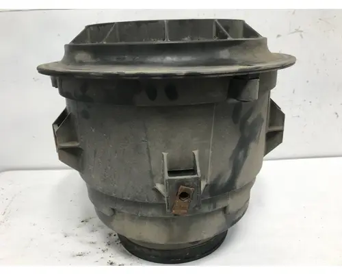 FREIGHTLINER M2-106 Air Cleaner