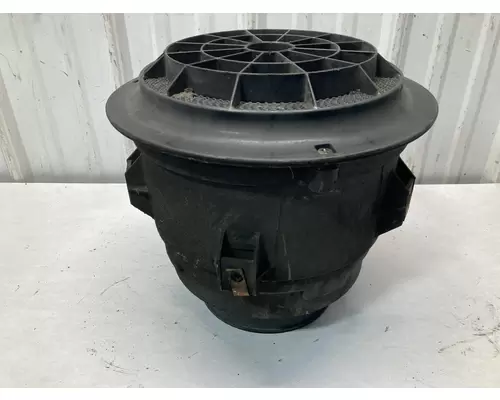 FREIGHTLINER M2-106 Air Cleaner