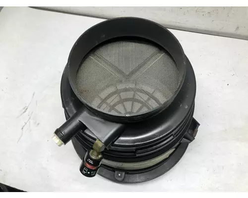 FREIGHTLINER M2-106 Air Cleaner