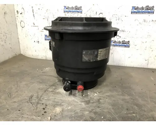 FREIGHTLINER M2-106 Air Cleaner