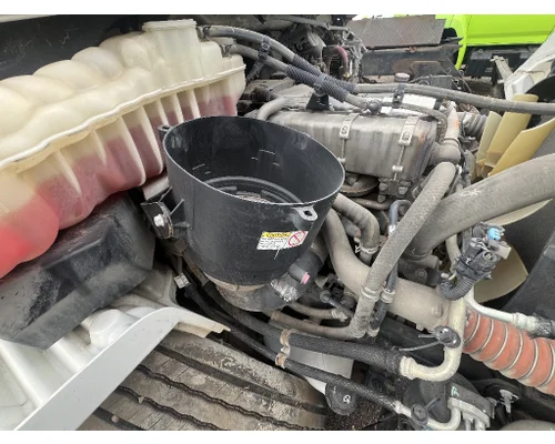 FREIGHTLINER M2 106 Air Cleaner