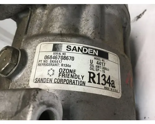 FREIGHTLINER M2-106 Air Conditioner Compressor