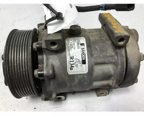 FREIGHTLINER M2-106 Air Conditioner Compressor