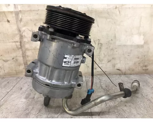 FREIGHTLINER M2-106 Air Conditioner Compressor