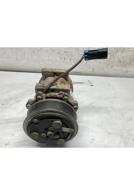 FREIGHTLINER M2-106 Air Conditioner Compressor
