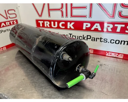 FREIGHTLINER M2 106 Air Tank
