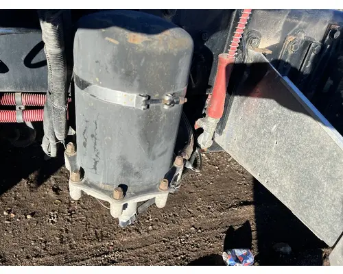 FREIGHTLINER M2 106 Air Tank