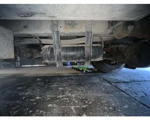 FREIGHTLINER M2 106 Air Tank