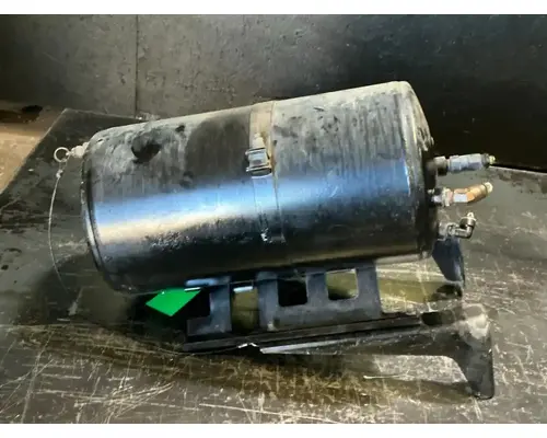 FREIGHTLINER M2 106 Air Tank