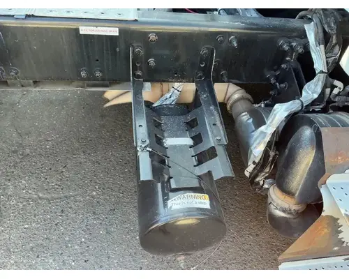 FREIGHTLINER M2 106 Air Tank
