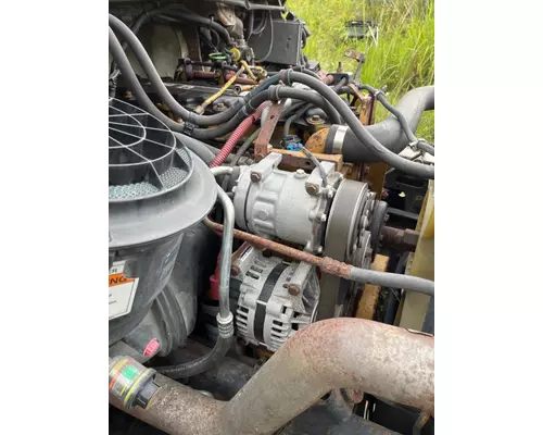 FREIGHTLINER M2 106 Alternator