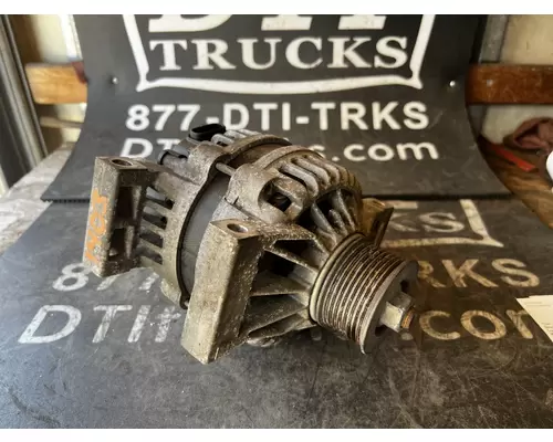 FREIGHTLINER M2 106 Alternator