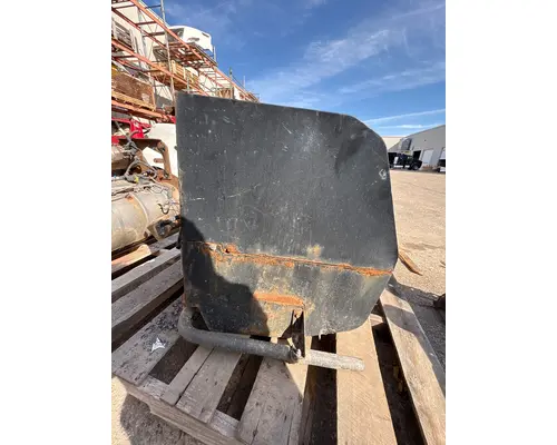 FREIGHTLINER M2-106 Auxiliary Power Unit