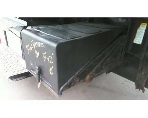 FREIGHTLINER M2 106 BATTERY BOX COVER