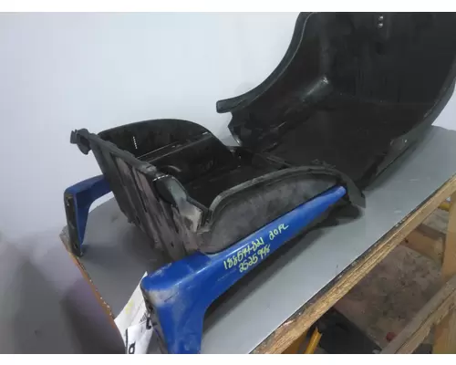 FREIGHTLINER M2 106 BATTERY BOX