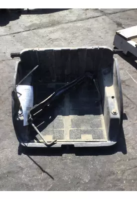 FREIGHTLINER M2 106 BATTERY BOX