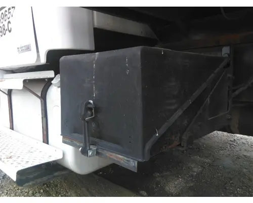 FREIGHTLINER M2 106 BATTERY BOX