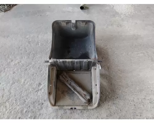 FREIGHTLINER M2 106 BATTERY BOX