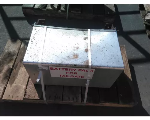 FREIGHTLINER M2 106 BATTERY BOX