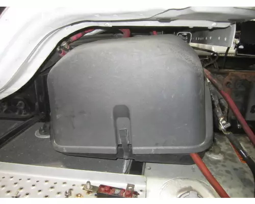 FREIGHTLINER M2 106 BATTERY BOX