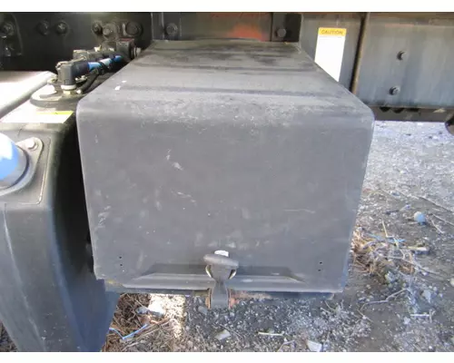 FREIGHTLINER M2 106 BATTERY BOX