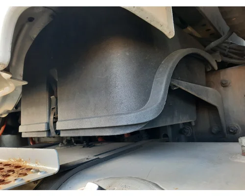 FREIGHTLINER M2 106 BATTERY BOX
