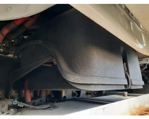 FREIGHTLINER M2 106 BATTERY BOX