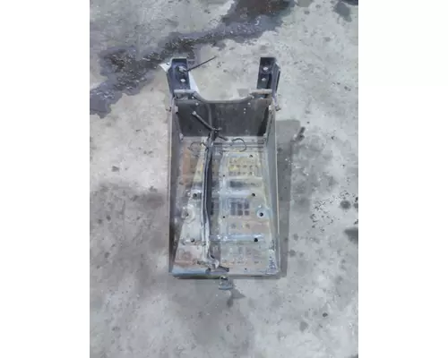 FREIGHTLINER M2 106 BATTERY BOX