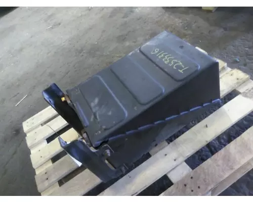 FREIGHTLINER M2 106 BATTERY BOX