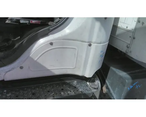 FREIGHTLINER M2 106 BODY PARTS, MISC.