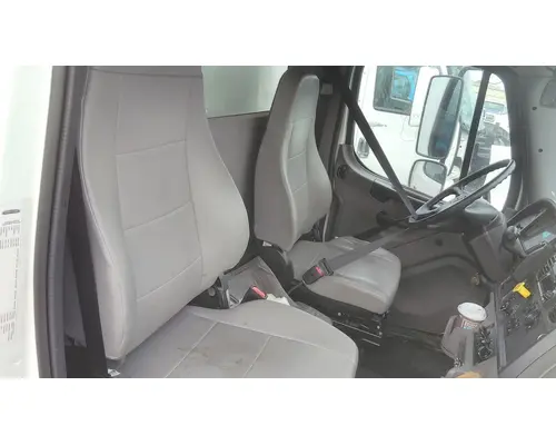 FREIGHTLINER M2 106 BUMPER BRUSH GUARD