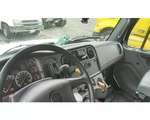 FREIGHTLINER M2 106 BUMPER BRUSH GUARD