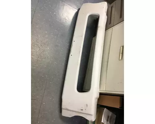 FREIGHTLINER M2 106 BUMPER CENTER