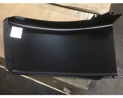 FREIGHTLINER M2 106 BUMPER END