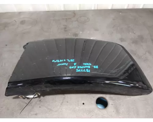 FREIGHTLINER M2 106 BUMPER END