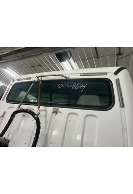 FREIGHTLINER M2-106 Back Glass