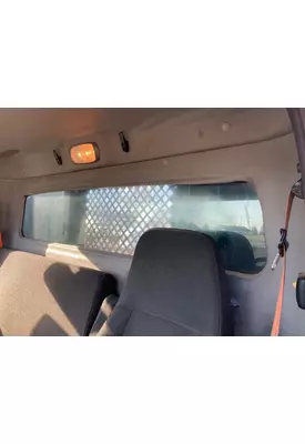 FREIGHTLINER M2-106 Back Glass