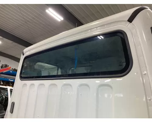 FREIGHTLINER M2-106 Back Glass