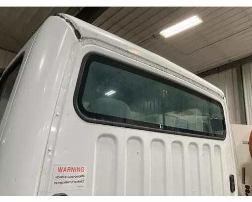 FREIGHTLINER M2-106 Back Glass