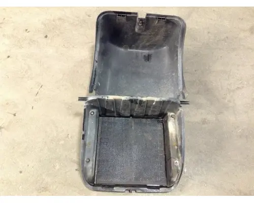 FREIGHTLINER M2-106 Battery Box