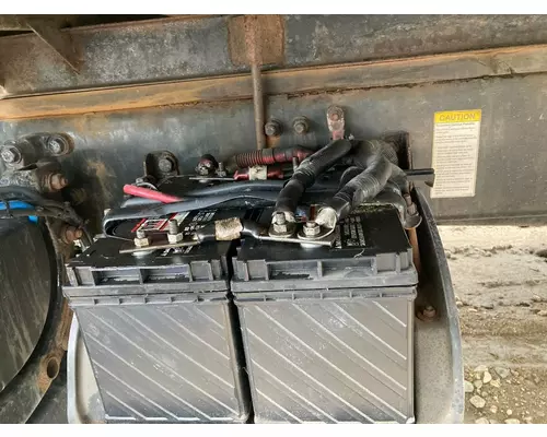 FREIGHTLINER M2-106 Battery Box