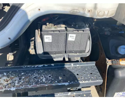 FREIGHTLINER M2-106 Battery Box