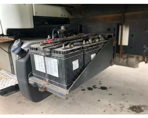 FREIGHTLINER M2-106 Battery Box